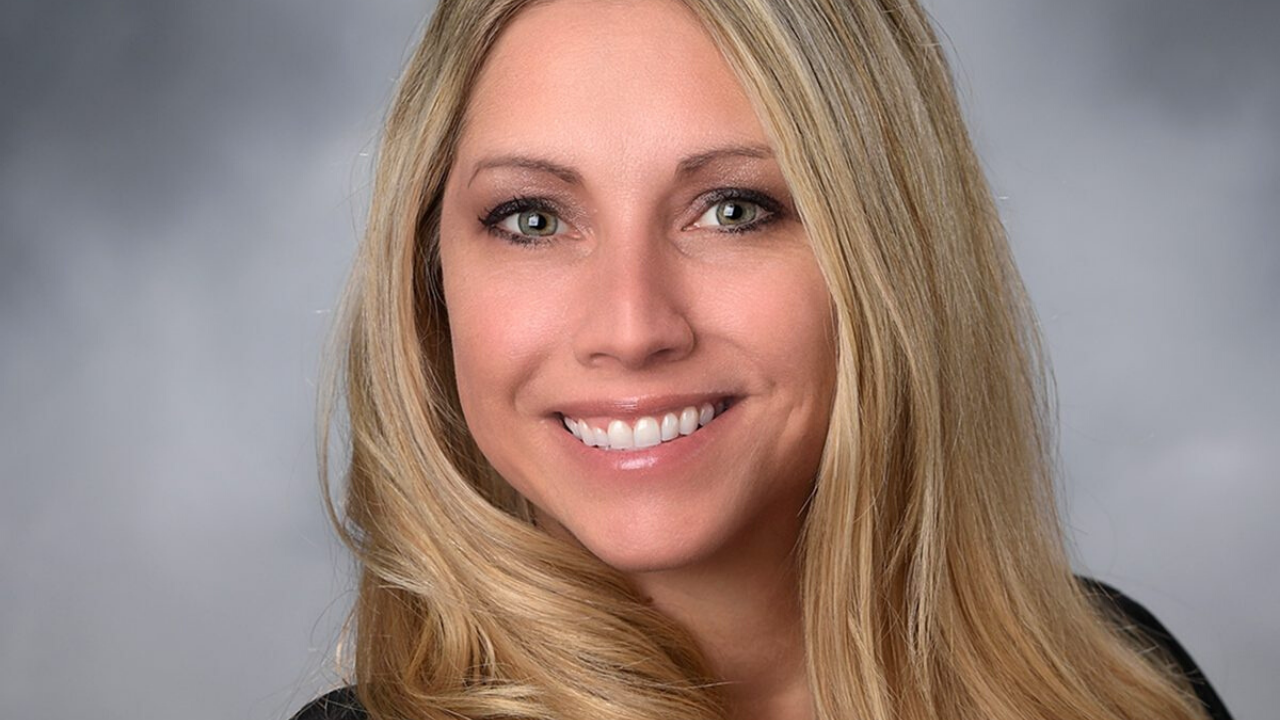 Dawnyel Smink on Communication, Workflows and Leadership